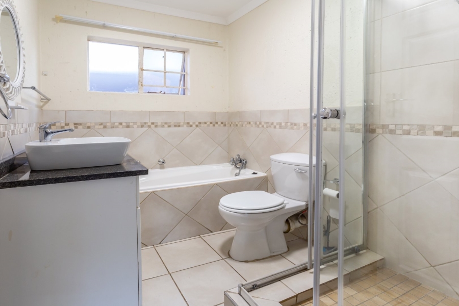 2 Bedroom Property for Sale in Allens Nek Gauteng