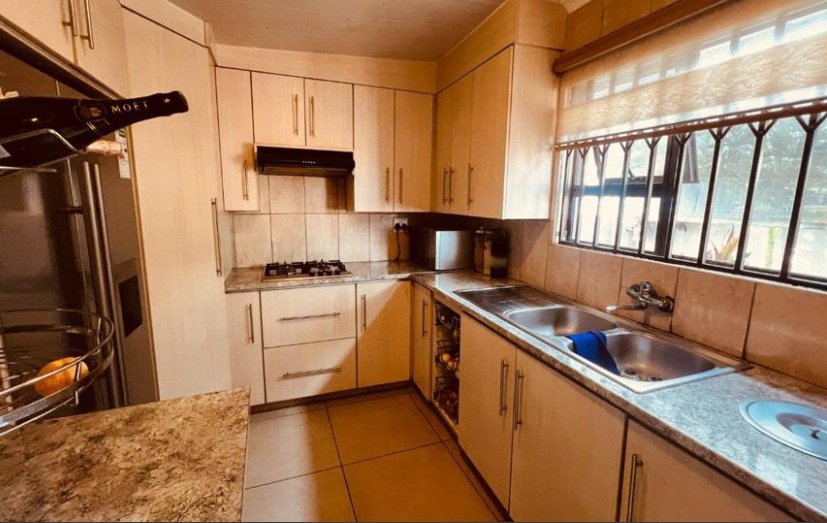 3 Bedroom Property for Sale in The Orchards Gauteng