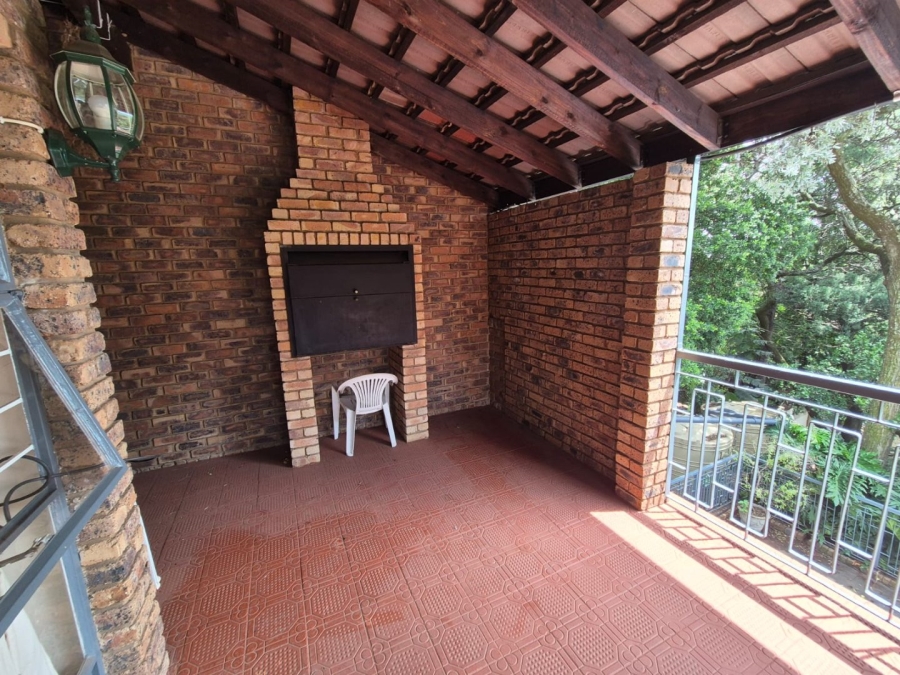 6 Bedroom Property for Sale in Florauna Gauteng