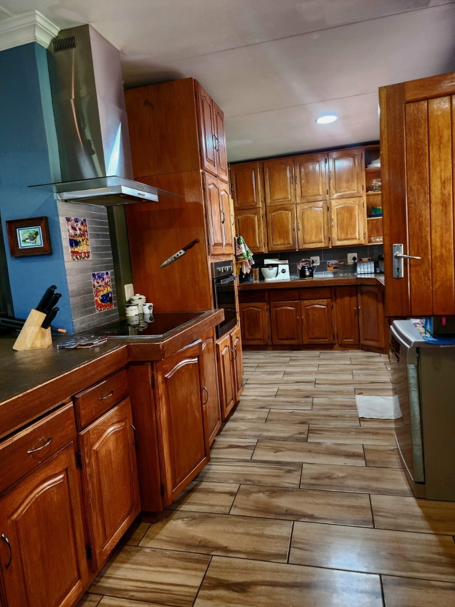 5 Bedroom Property for Sale in Wonderboom Gauteng
