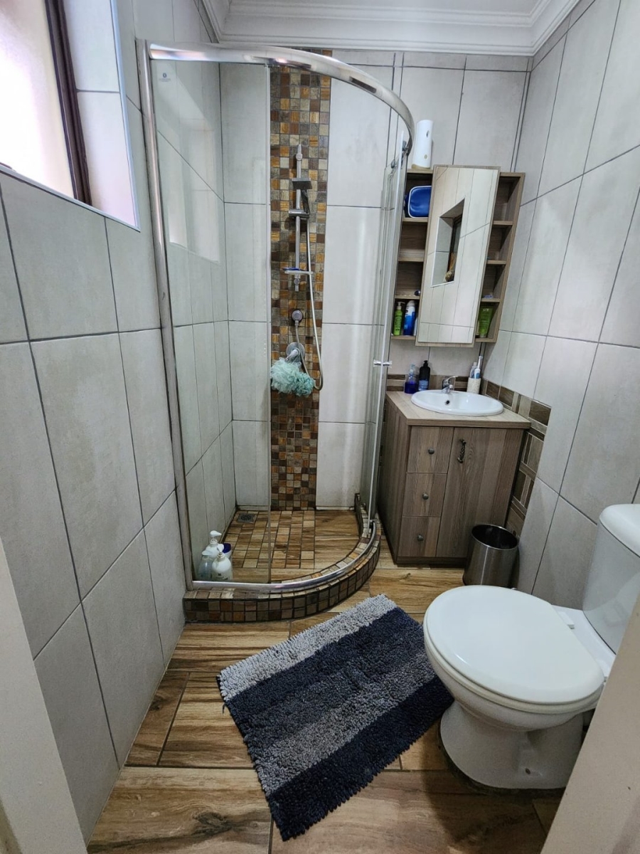 5 Bedroom Property for Sale in Wonderboom Gauteng