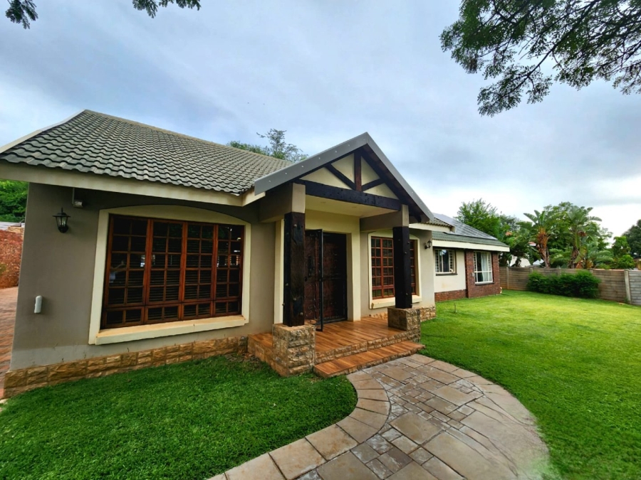 5 Bedroom Property for Sale in Wonderboom Gauteng