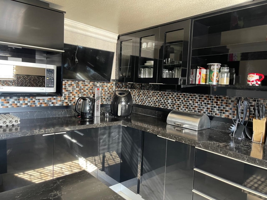 4 Bedroom Property for Sale in Arcon Park Gauteng