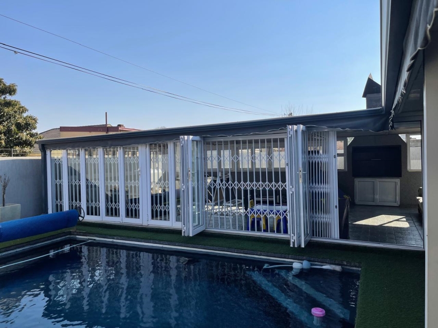 4 Bedroom Property for Sale in Arcon Park Gauteng