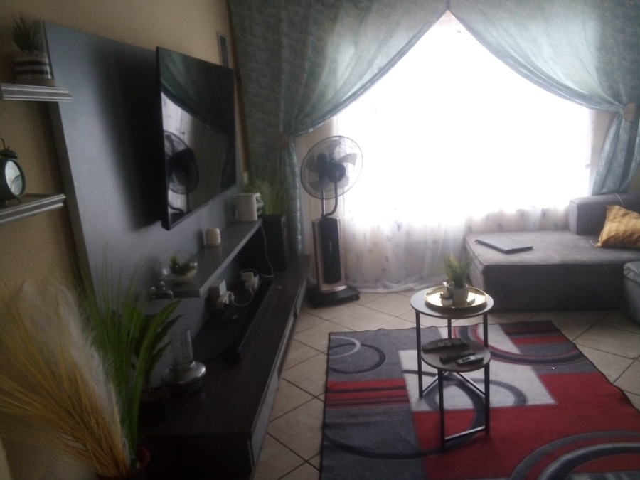 1 Bedroom Property for Sale in Soshanguve East Gauteng