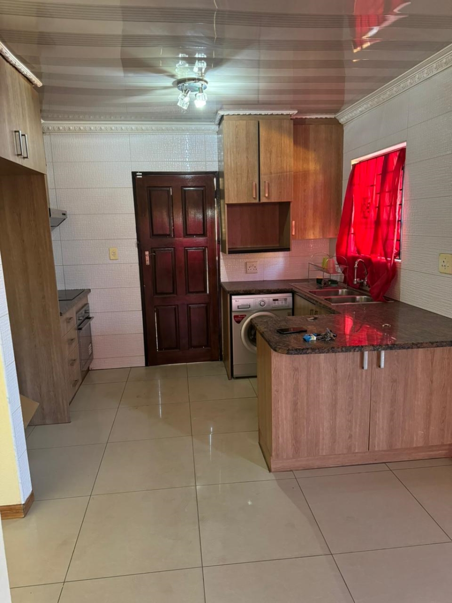 To Let 3 Bedroom Property for Rent in Dawn Park Gauteng