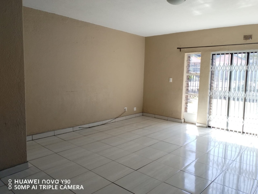 To Let 3 Bedroom Property for Rent in Lilianton Gauteng