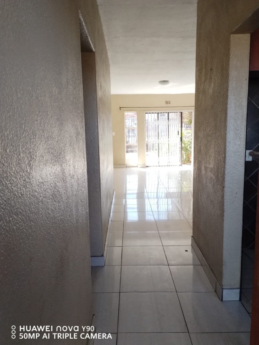 To Let 3 Bedroom Property for Rent in Lilianton Gauteng