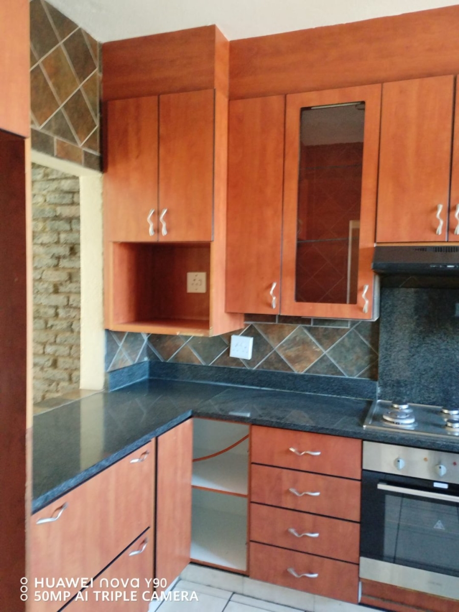 To Let 3 Bedroom Property for Rent in Lilianton Gauteng