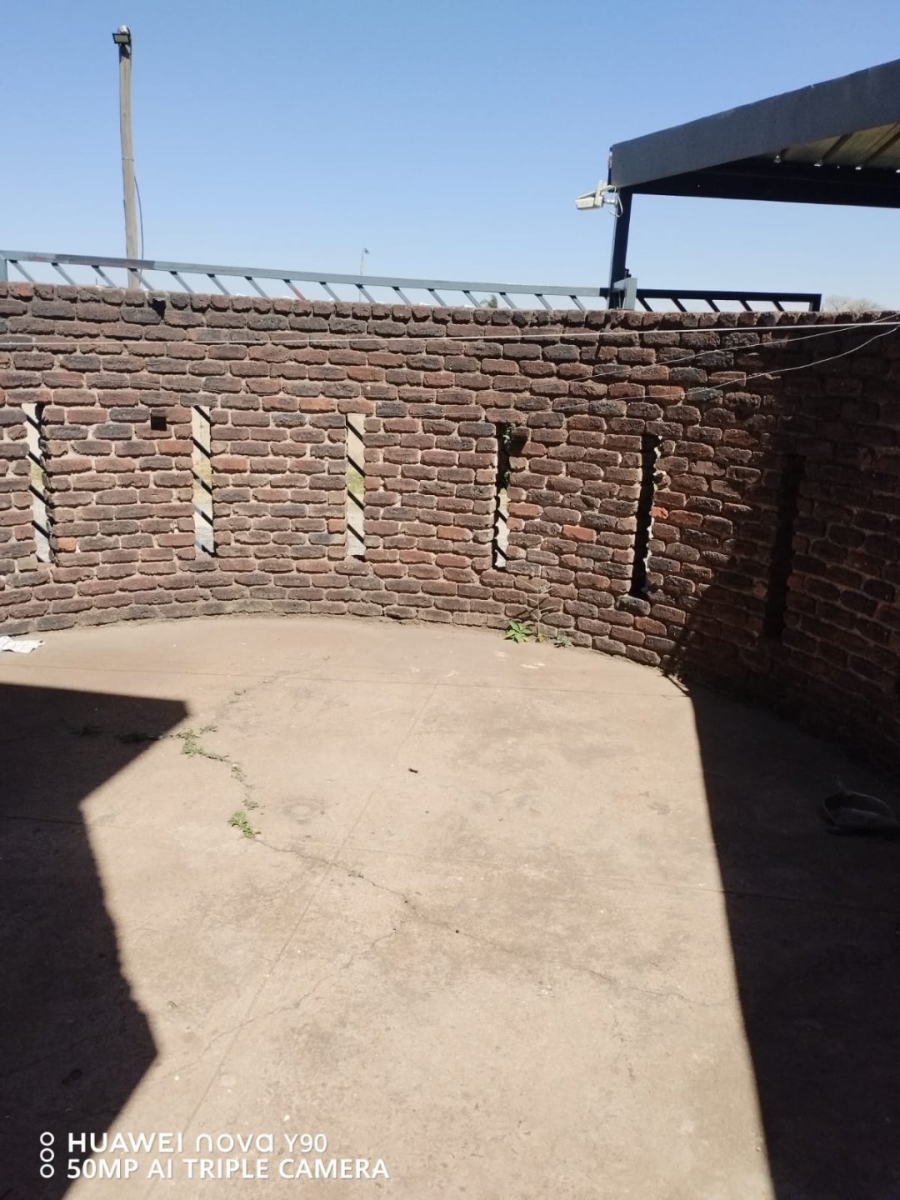 To Let 3 Bedroom Property for Rent in Lilianton Gauteng