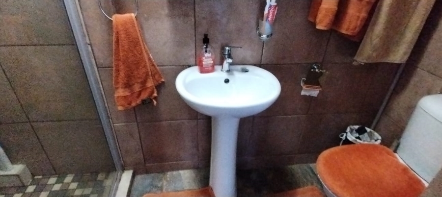 4 Bedroom Property for Sale in Meyerton Central Gauteng