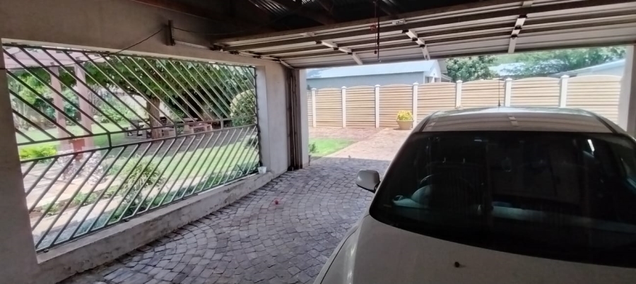 4 Bedroom Property for Sale in Meyerton Central Gauteng
