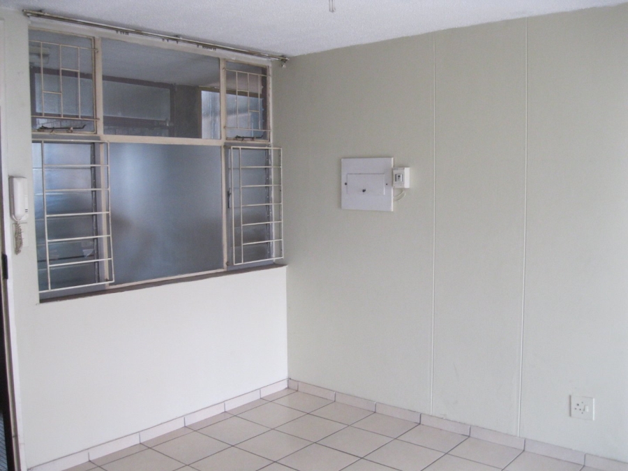 To Let 2 Bedroom Property for Rent in Pretoria Central Gauteng