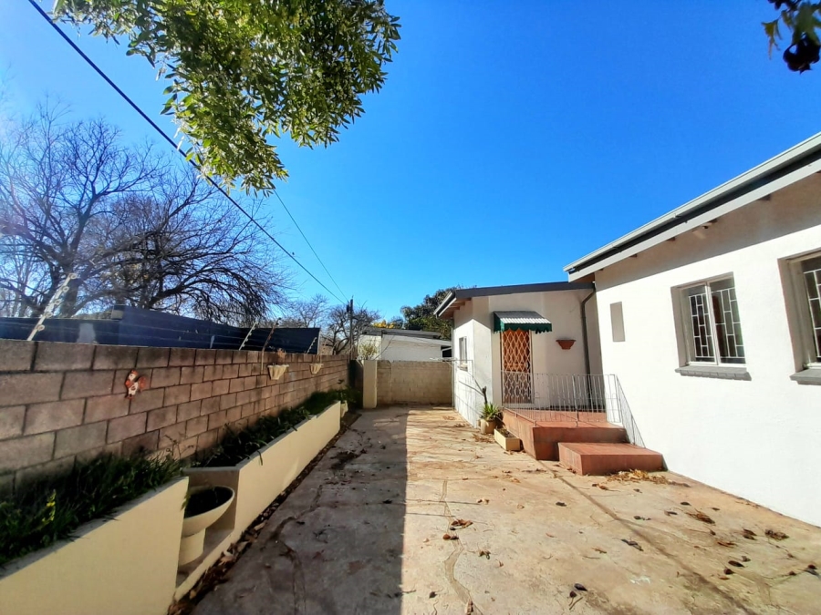 4 Bedroom Property for Sale in Westdene Gauteng