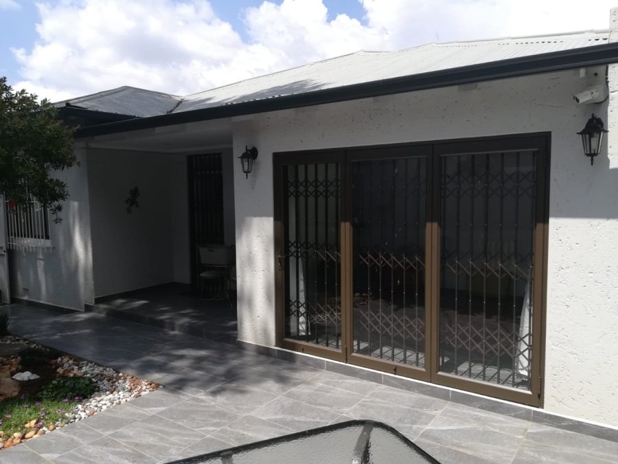 3 Bedroom Property for Sale in Bezuidenhout Valley Gauteng