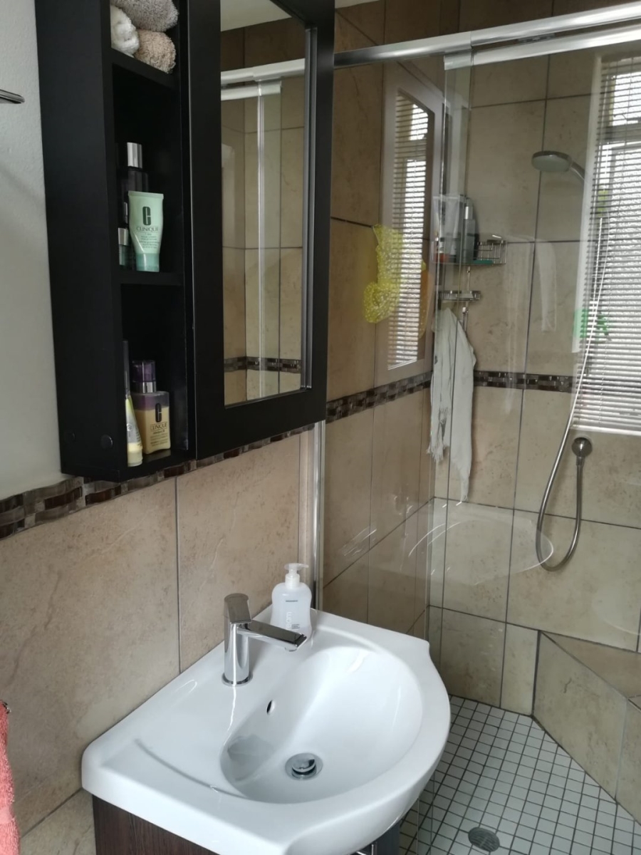 3 Bedroom Property for Sale in Bezuidenhout Valley Gauteng