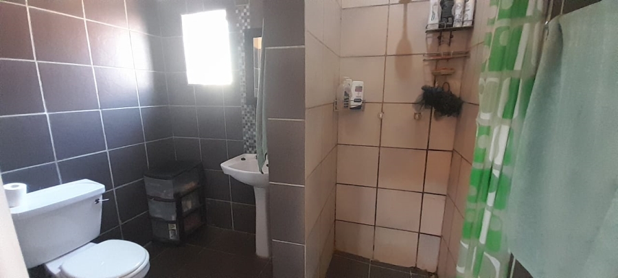 To Let 2 Bedroom Property for Rent in Elardus Park Gauteng