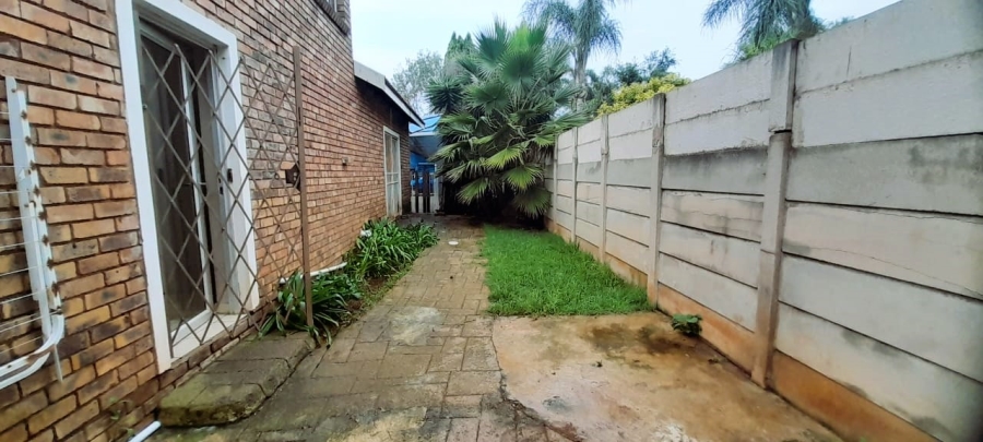 To Let 2 Bedroom Property for Rent in Elardus Park Gauteng