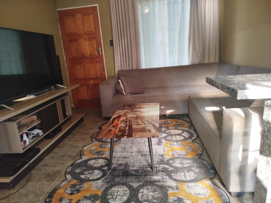 To Let 2 Bedroom Property for Rent in Gem Valley Gauteng