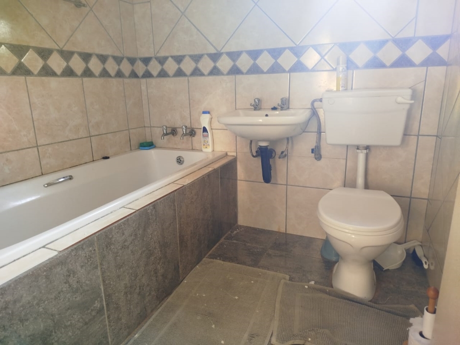 To Let 2 Bedroom Property for Rent in Gem Valley Gauteng