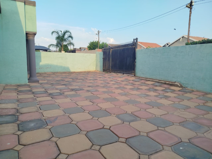 To Let 2 Bedroom Property for Rent in Gem Valley Gauteng