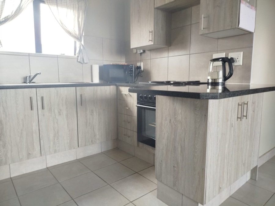 2 Bedroom Property for Sale in La Montagne Gauteng