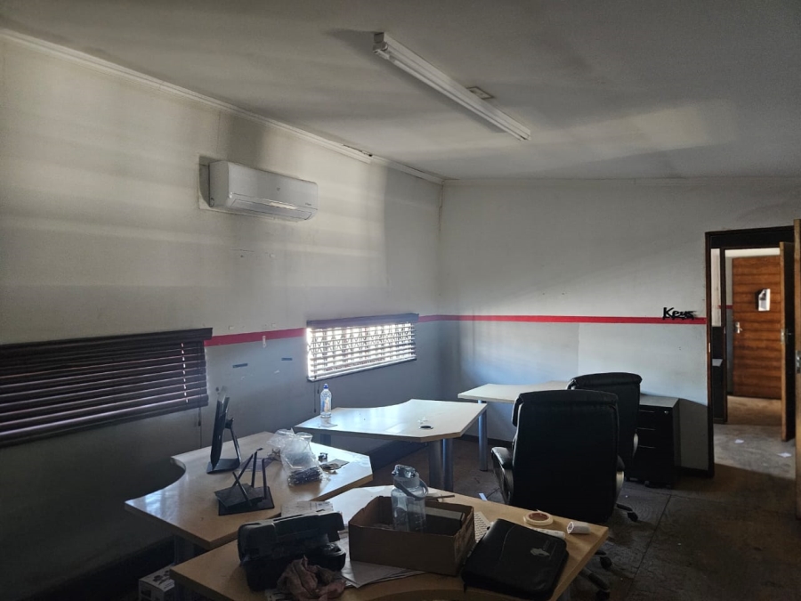  Bedroom Property for Sale in Alrode South Gauteng