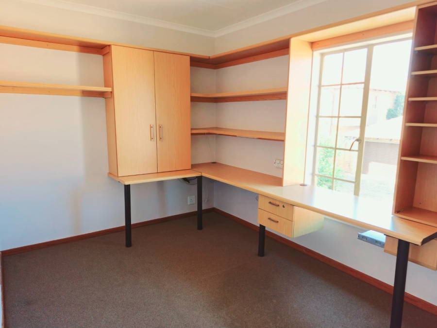 To Let 3 Bedroom Property for Rent in Hazeldean Gauteng