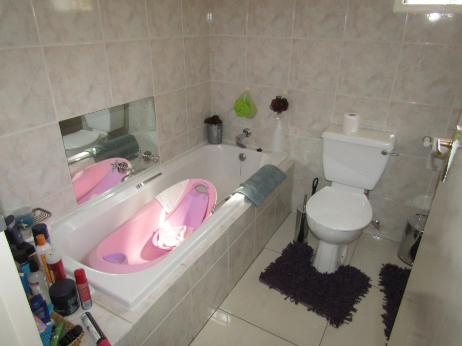 2 Bedroom Property for Sale in Winchester Hills Gauteng
