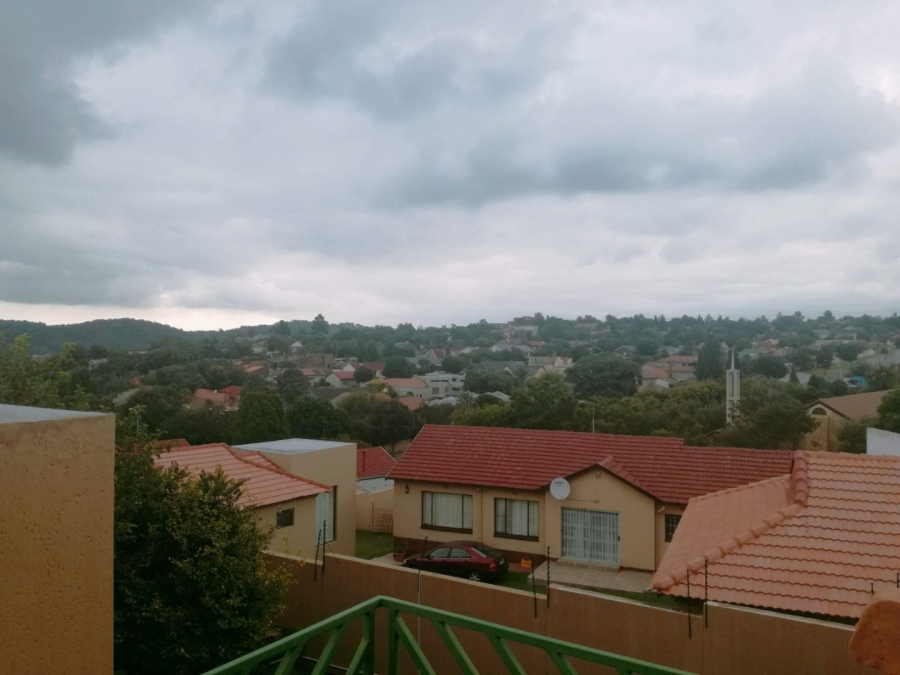 2 Bedroom Property for Sale in Winchester Hills Gauteng