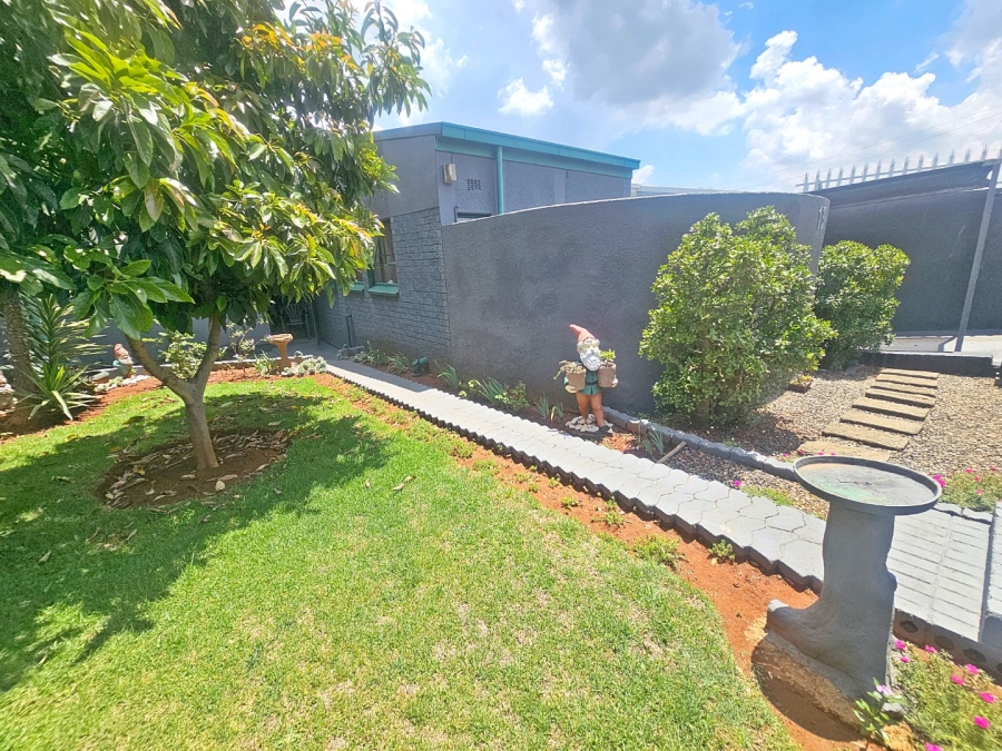 3 Bedroom Property for Sale in Albertville Gauteng