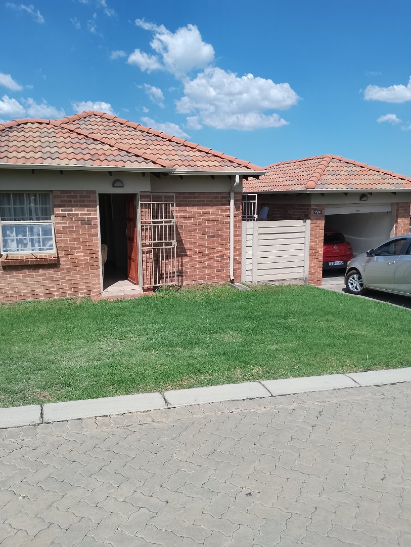 3 Bedroom Property for Sale in Thatch Hill Estate Gauteng