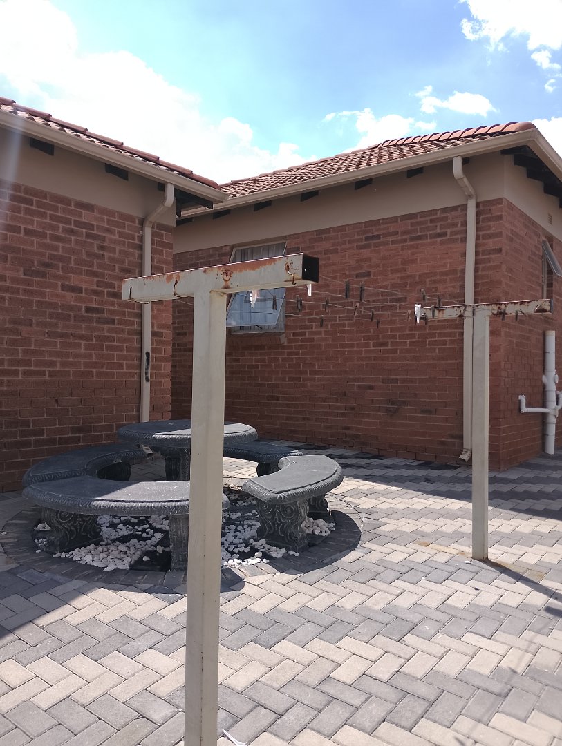 3 Bedroom Property for Sale in Thatch Hill Estate Gauteng