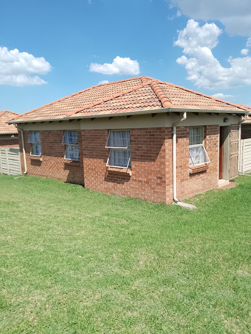 3 Bedroom Property for Sale in Thatch Hill Estate Gauteng