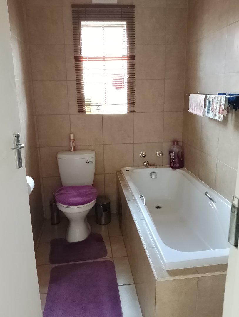 3 Bedroom Property for Sale in Thatch Hill Estate Gauteng