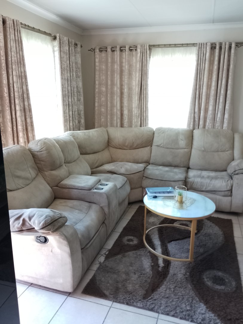 3 Bedroom Property for Sale in Thatch Hill Estate Gauteng