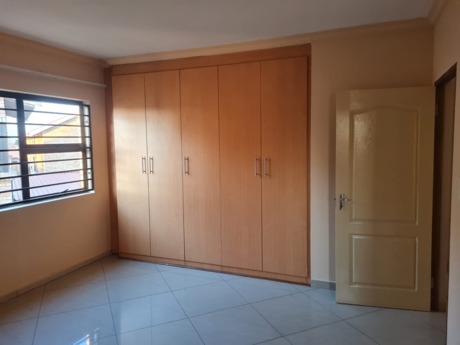 To Let 3 Bedroom Property for Rent in Lenasia Ext 13 Gauteng