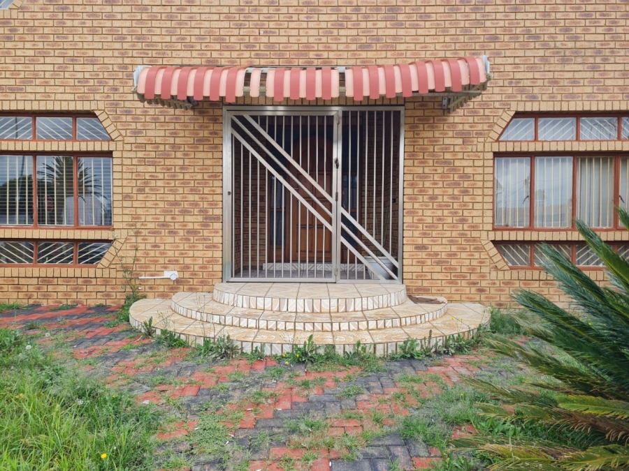 11 Bedroom Property for Sale in Lenasia South Gauteng