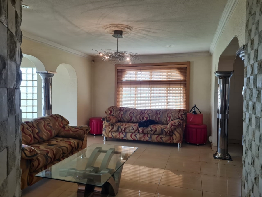 11 Bedroom Property for Sale in Lenasia South Gauteng