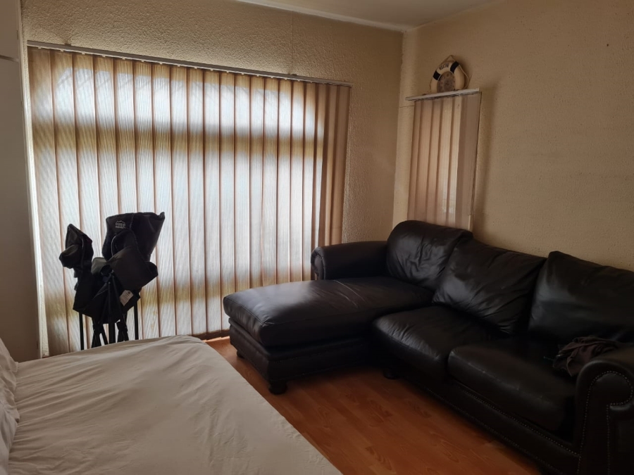 11 Bedroom Property for Sale in Lenasia South Gauteng