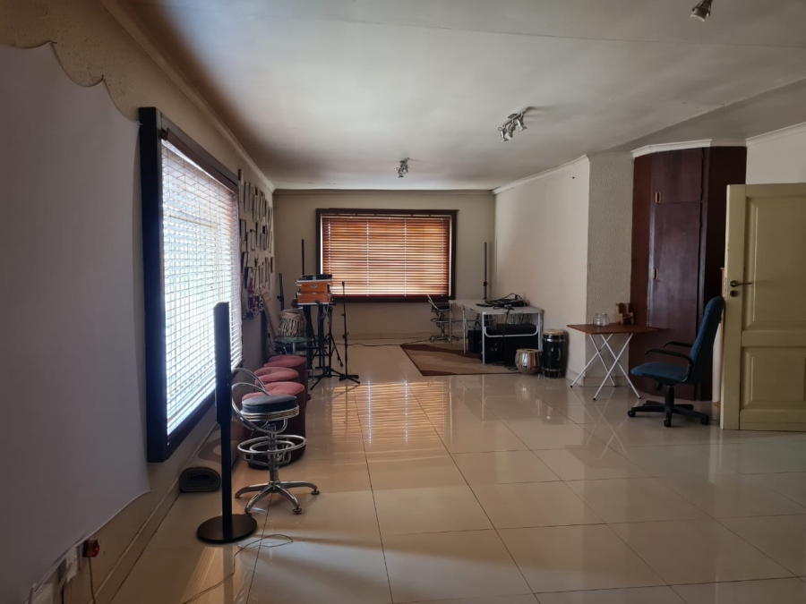 11 Bedroom Property for Sale in Lenasia South Gauteng