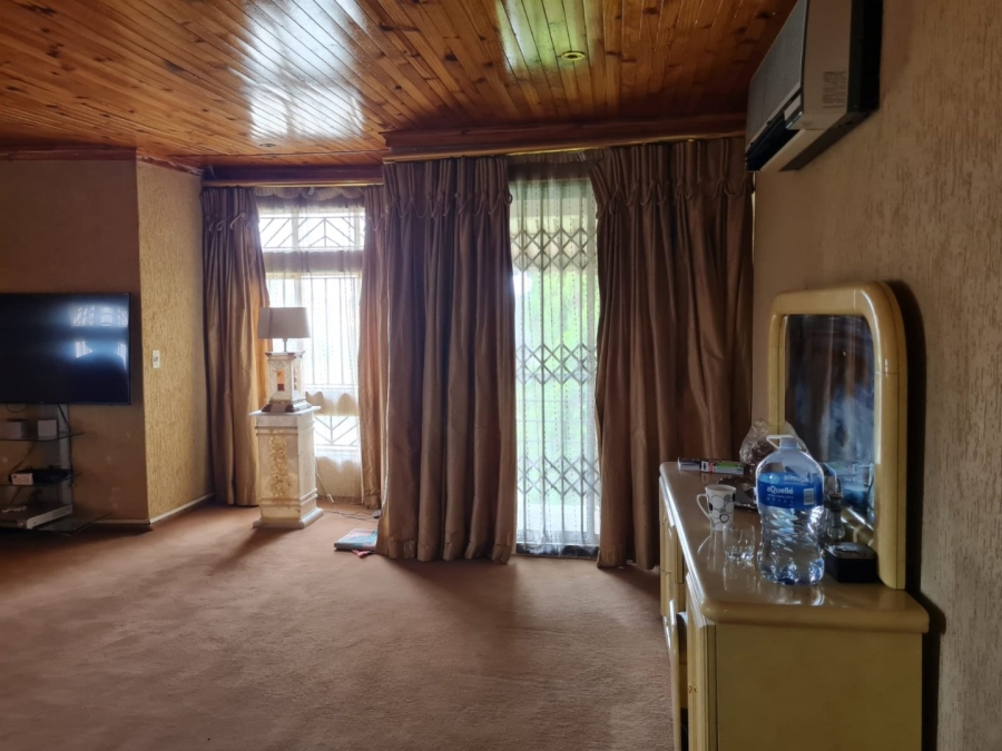 11 Bedroom Property for Sale in Lenasia South Gauteng