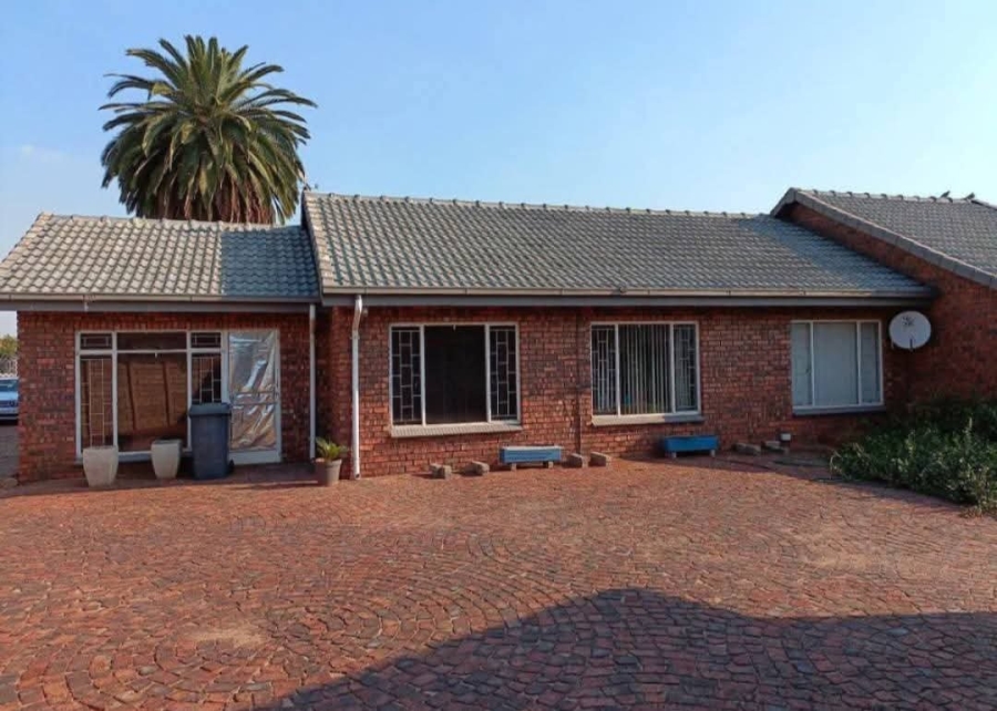 3 Bedroom Property for Sale in Wierda Park Gauteng