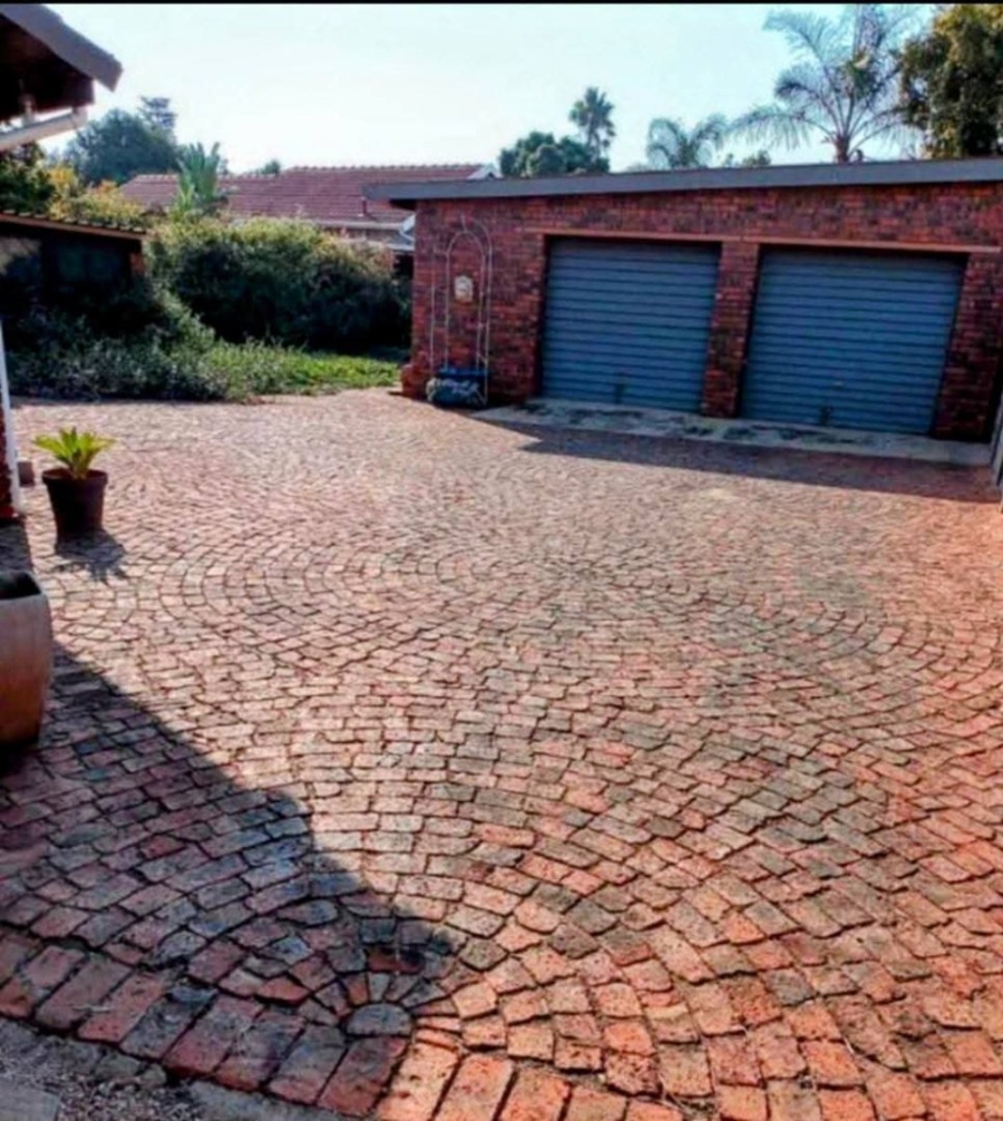 3 Bedroom Property for Sale in Wierda Park Gauteng