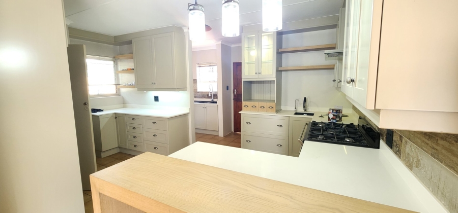 To Let 3 Bedroom Property for Rent in Eldopark Gauteng