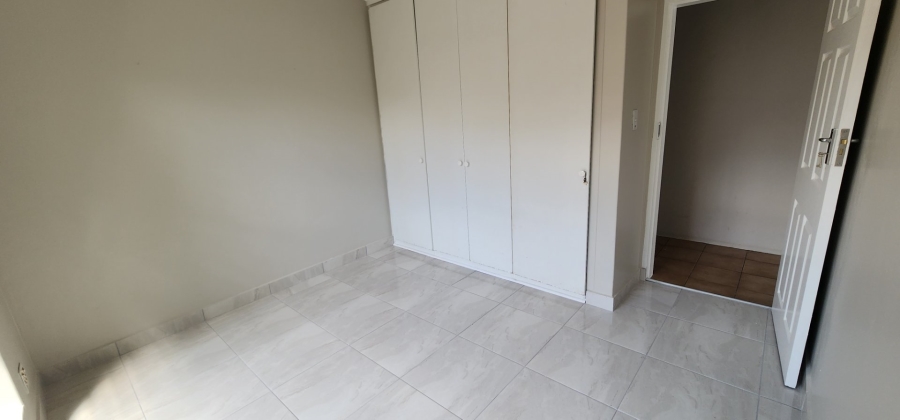 To Let 3 Bedroom Property for Rent in Eldopark Gauteng