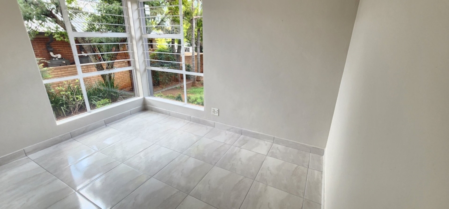 To Let 3 Bedroom Property for Rent in Eldopark Gauteng