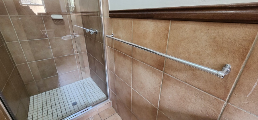 To Let 3 Bedroom Property for Rent in Eldopark Gauteng