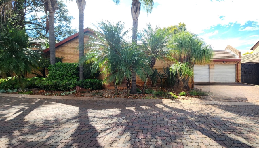 To Let 3 Bedroom Property for Rent in Eldopark Gauteng