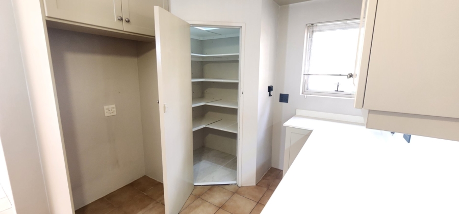 To Let 3 Bedroom Property for Rent in Eldopark Gauteng